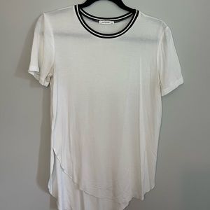 White tee - small